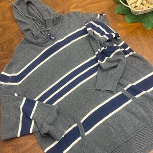 Men’s GAP hoodie sweater